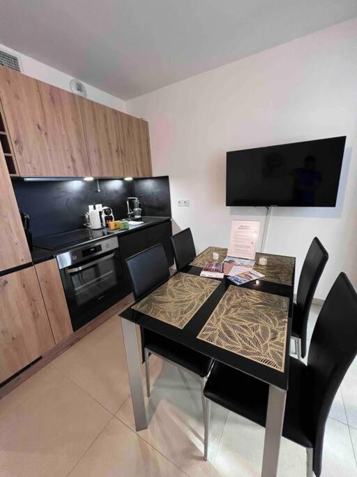 Le Cosy Corner : 2 Pers De Standing + Terrasse Apartment *