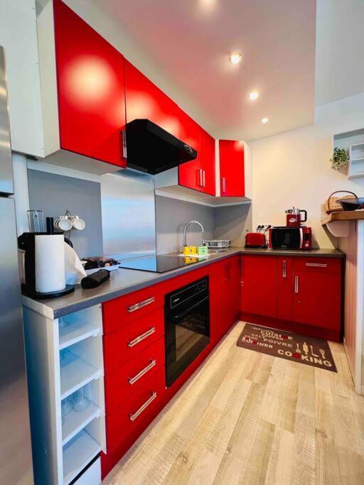 Le Red Light : 4 Prs, Clim, 300m Des Plages Apartment