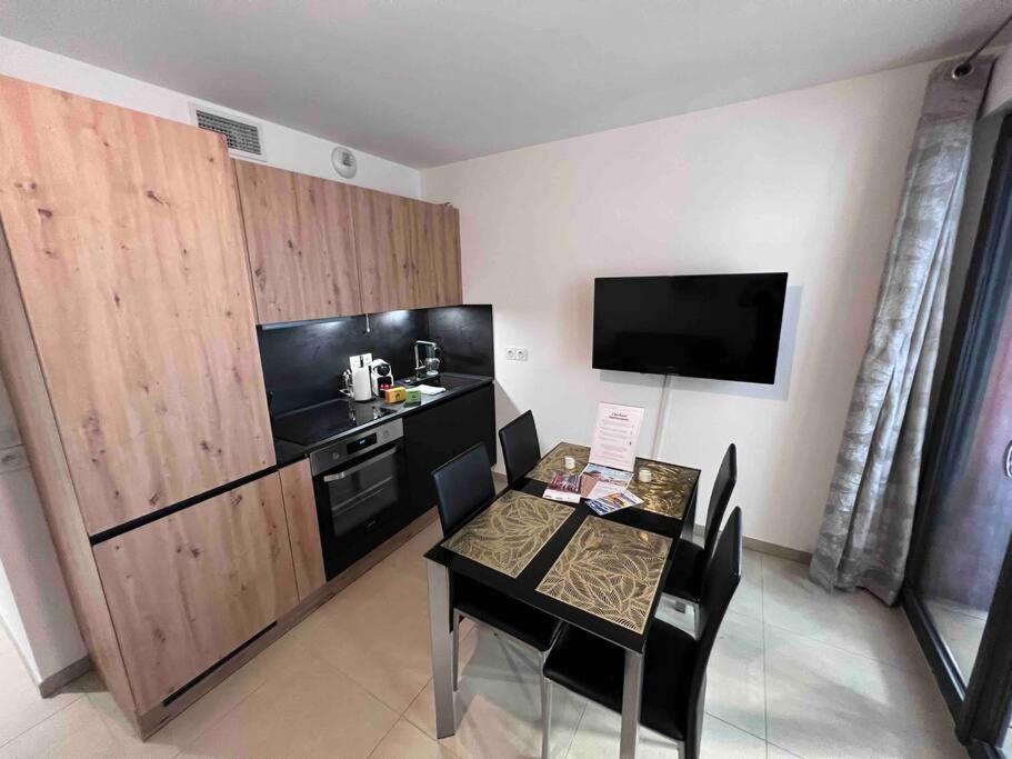 Apartment Le Cosy Corner : 2 Pers De Standing + Terrasse