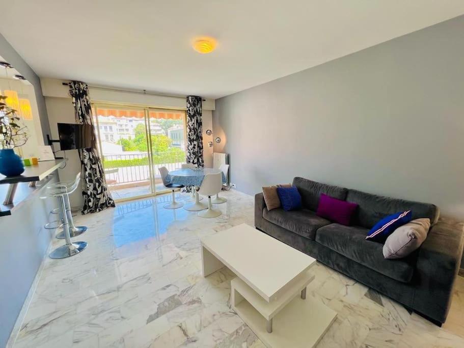 Le Pinede - 4 Prs- Parking - Clim - 500m Plages Appartement