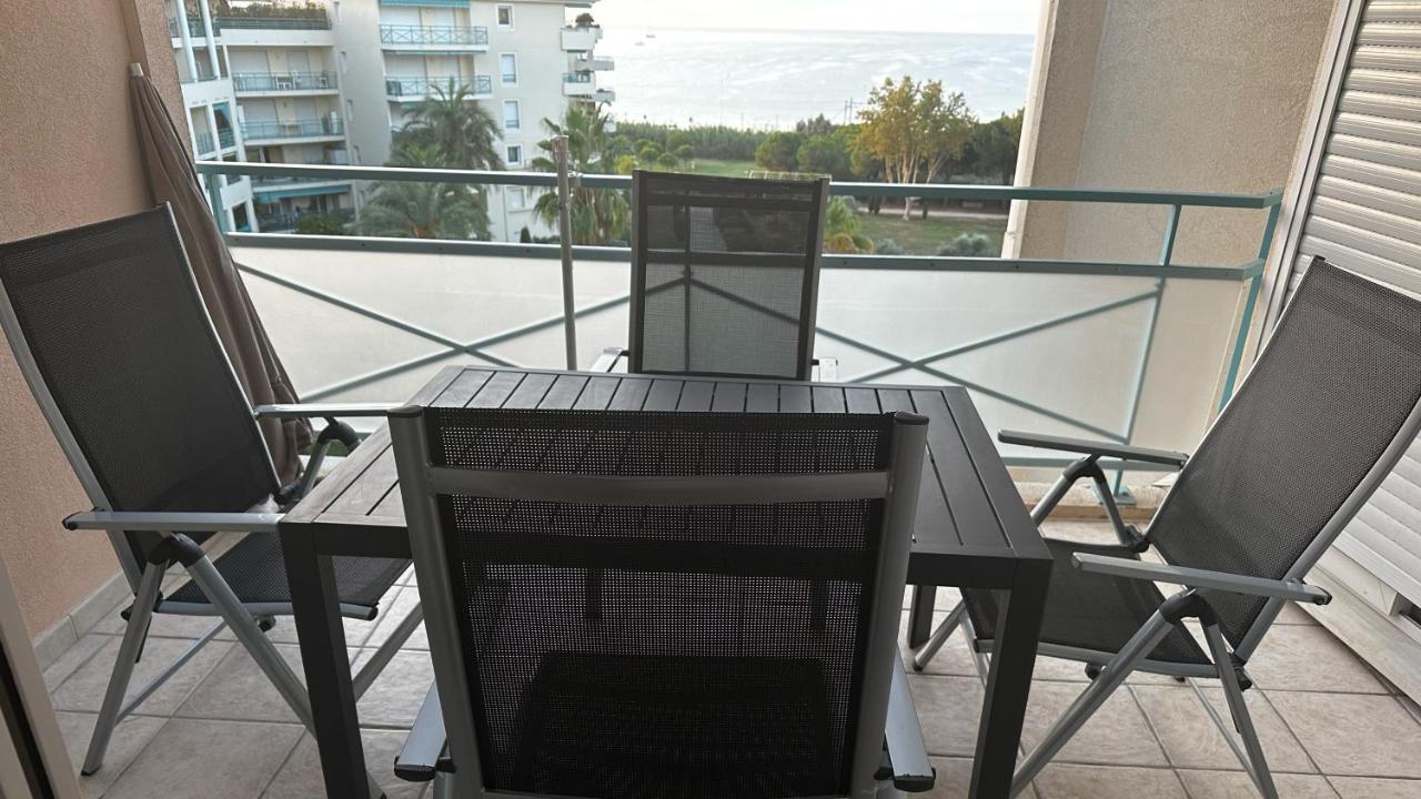 Seaside501 - Completely Renovated, At 5 Minutes Walk From *