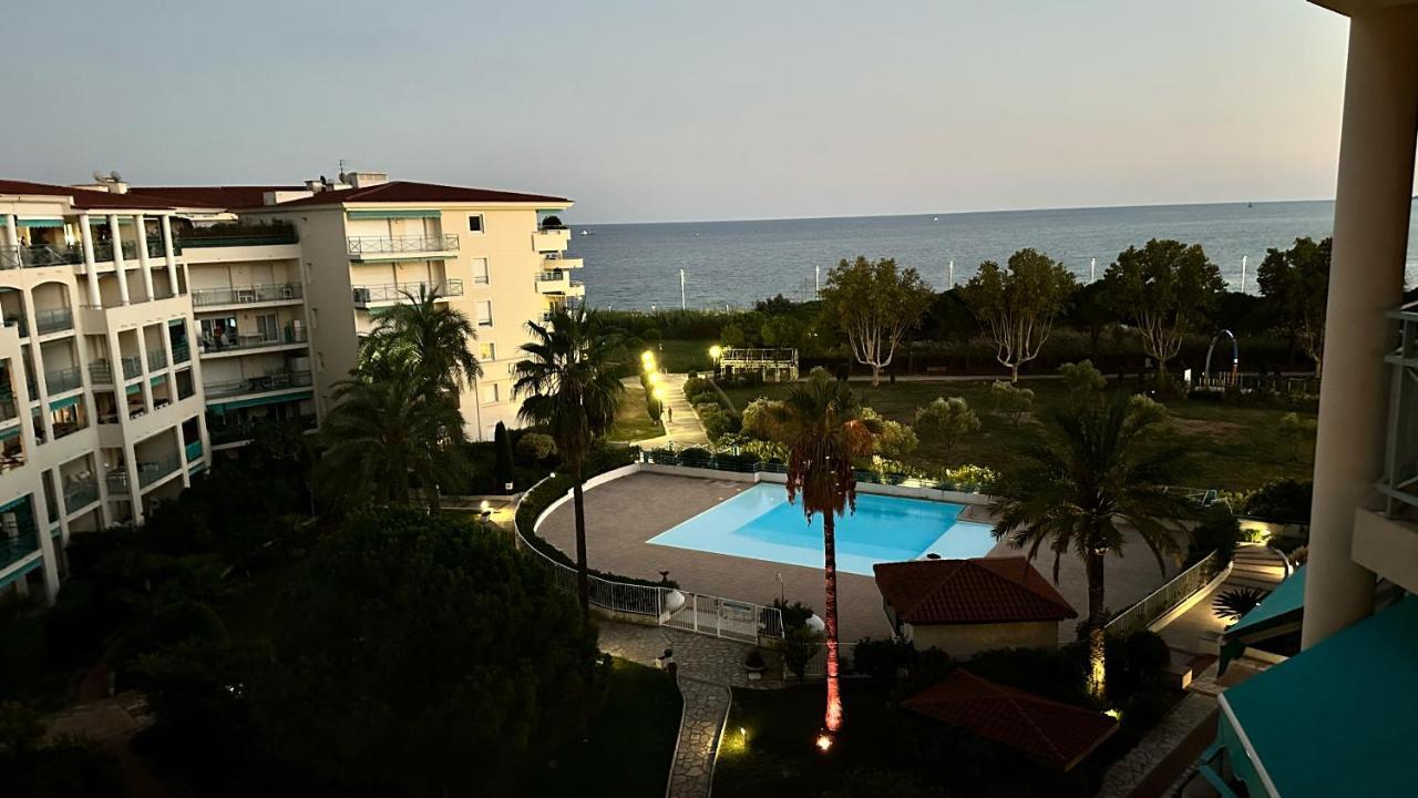 Seaside501 - Completely Renovated, At 5 Minutes Walk From