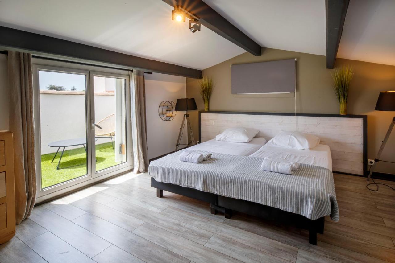 Villa Escapade Ensoleillee Avec Piscine Et Jacuzzi - Mathis Cote D'azur *