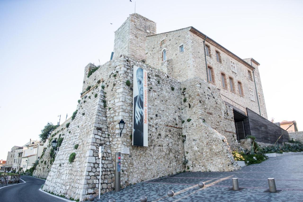 La Maison Du Douanier. Un Balcon Au Soleil Apartment Antibes