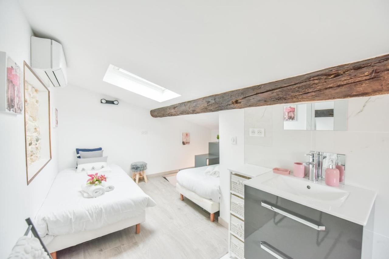 Apartment Le Petit Castelet - New Superb Flat In Old Antibes, Ac, Wifi, For 4 Antibes