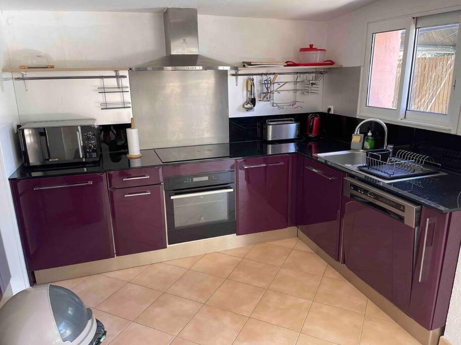 Ferienhaus Climatisee Piscine 3 A 800m *