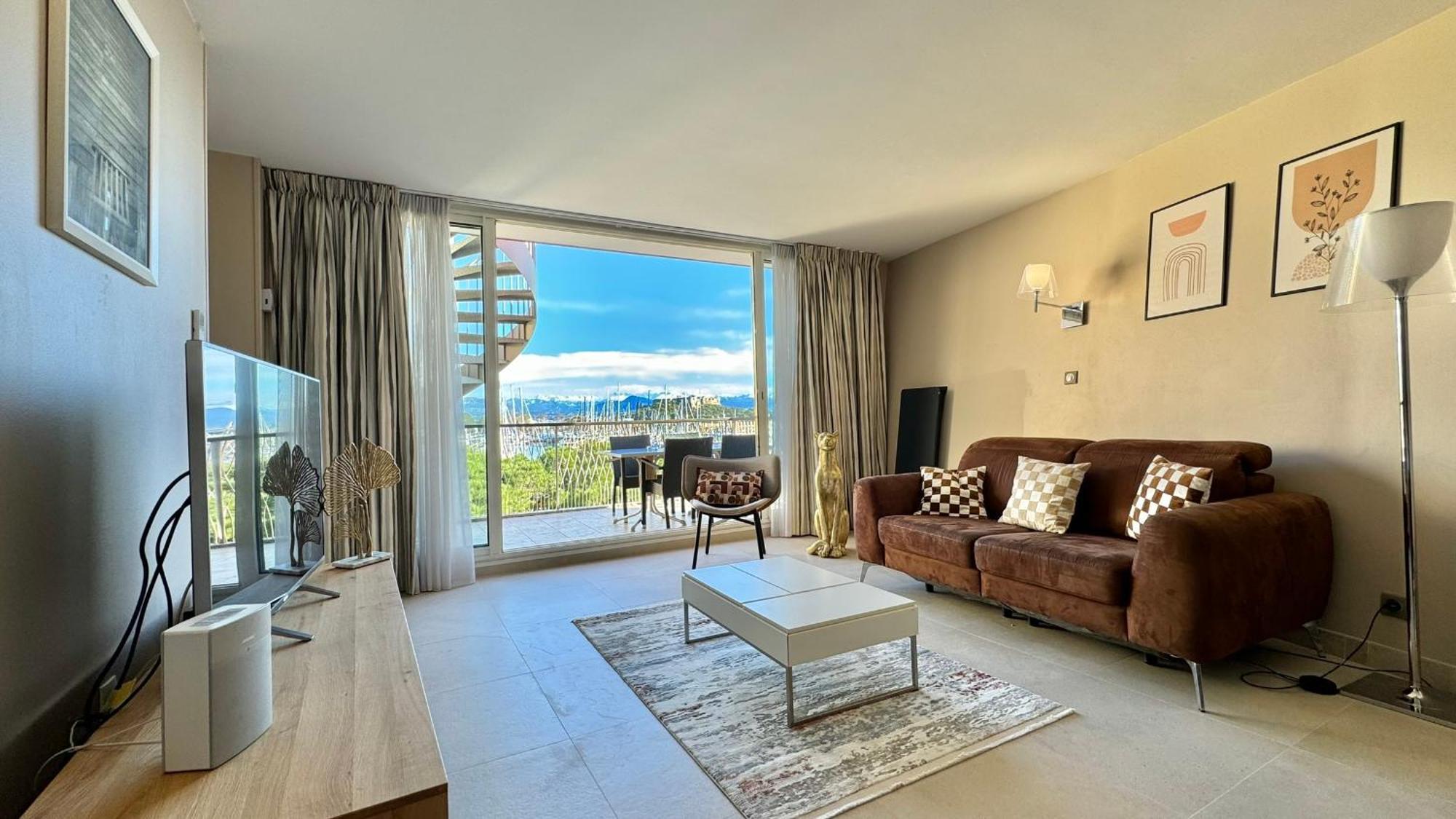 Penthouse Vue Avec Rooftop,jacuzzi,et Parking Prive Apartment Antibes