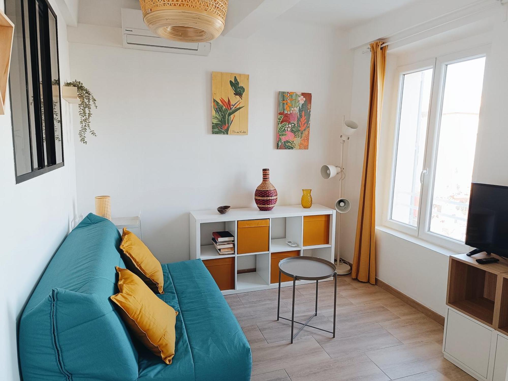 Deux Pieces Renove Climatise Coeur Du Vieil *