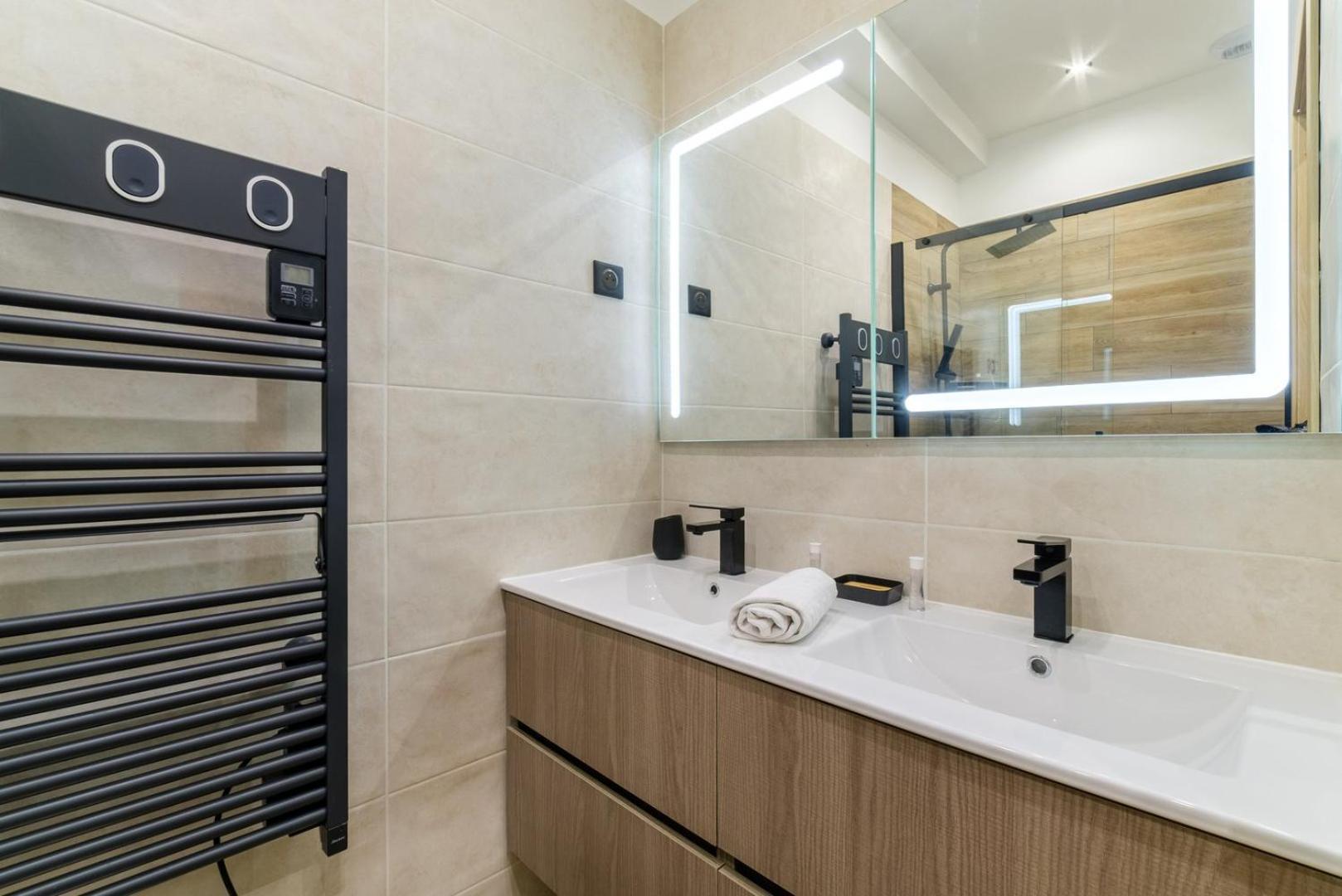 Vivez ! Logez A 6 Au Centre-ville Appartement *