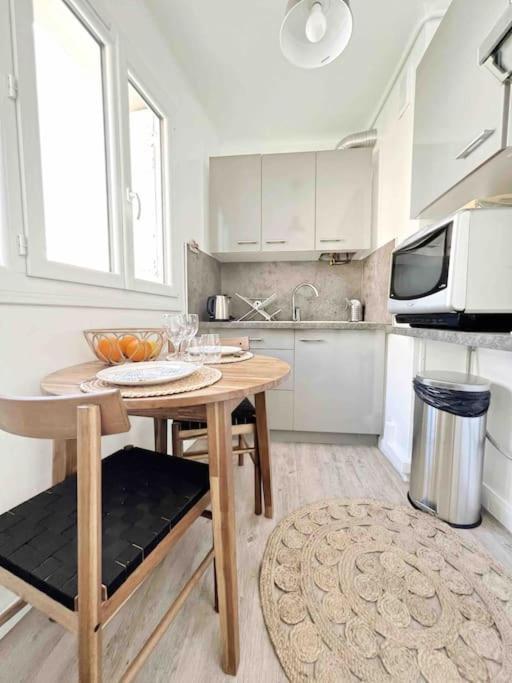 Apartment Le Diderot : 2 Prs, 10 Min Plages, Parking Antibes