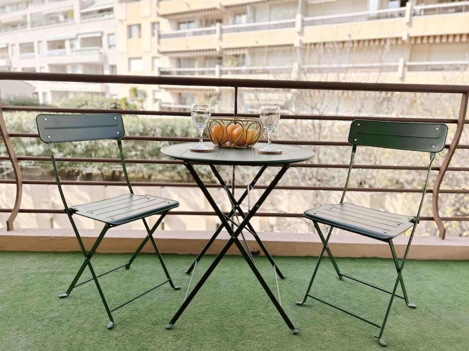 Apartment Le Diderot : 2 Prs, 10 Min Plages, Parking Antibes