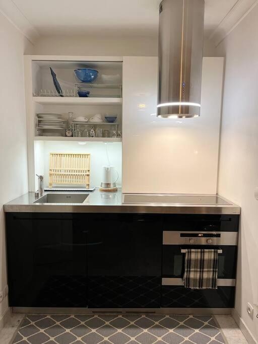 Modern W Terrace 250m From & Pool Apartment