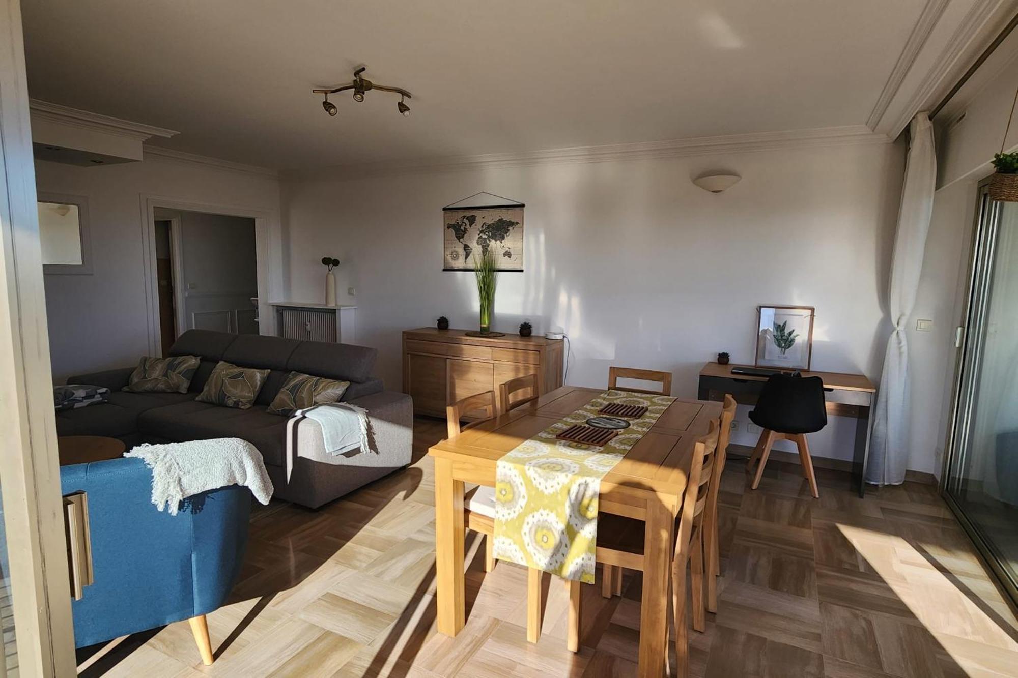 Le Valencay 2 Bedroom With A Breathtaking View Pool Parking Holiday home *
