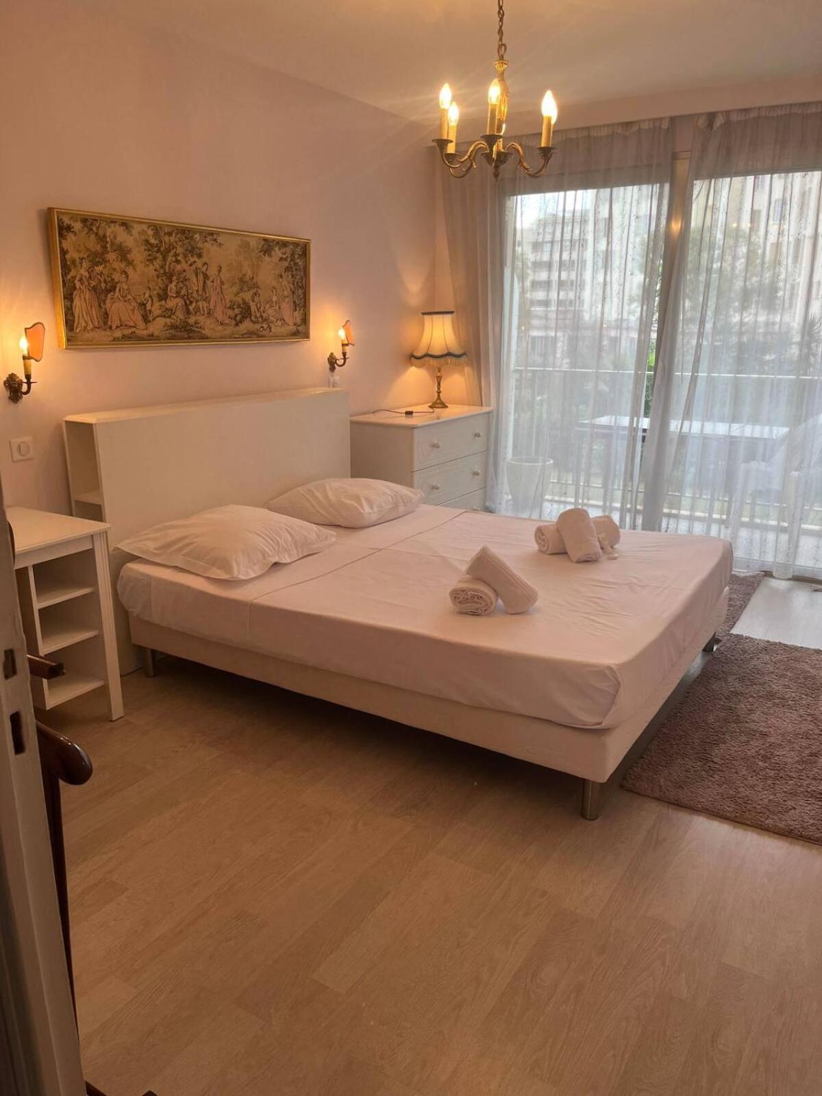 Apartment Juan Les Pins Centre Le France Grand 3p Vue *