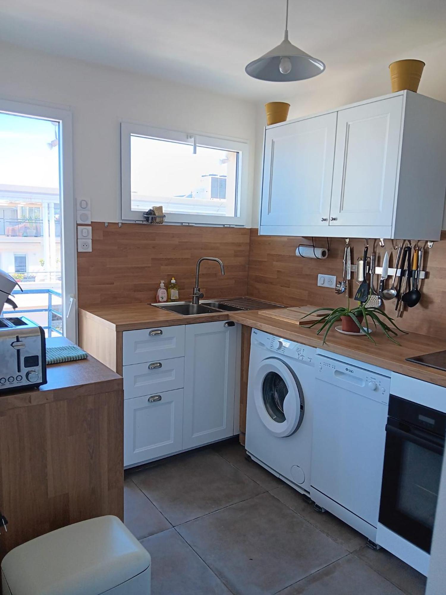 Apartment 3 Pieces Vue - Clim - 5 Min De La A Pied *