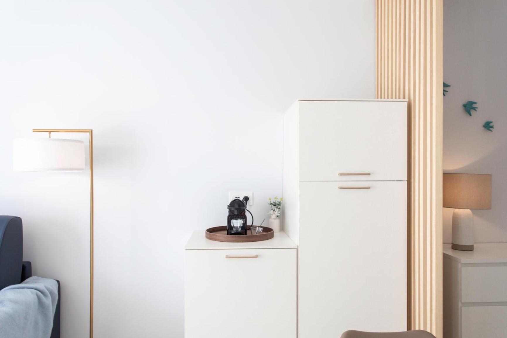 A5 - Modern 5 Min To Sea - Pool & Garage Apartment