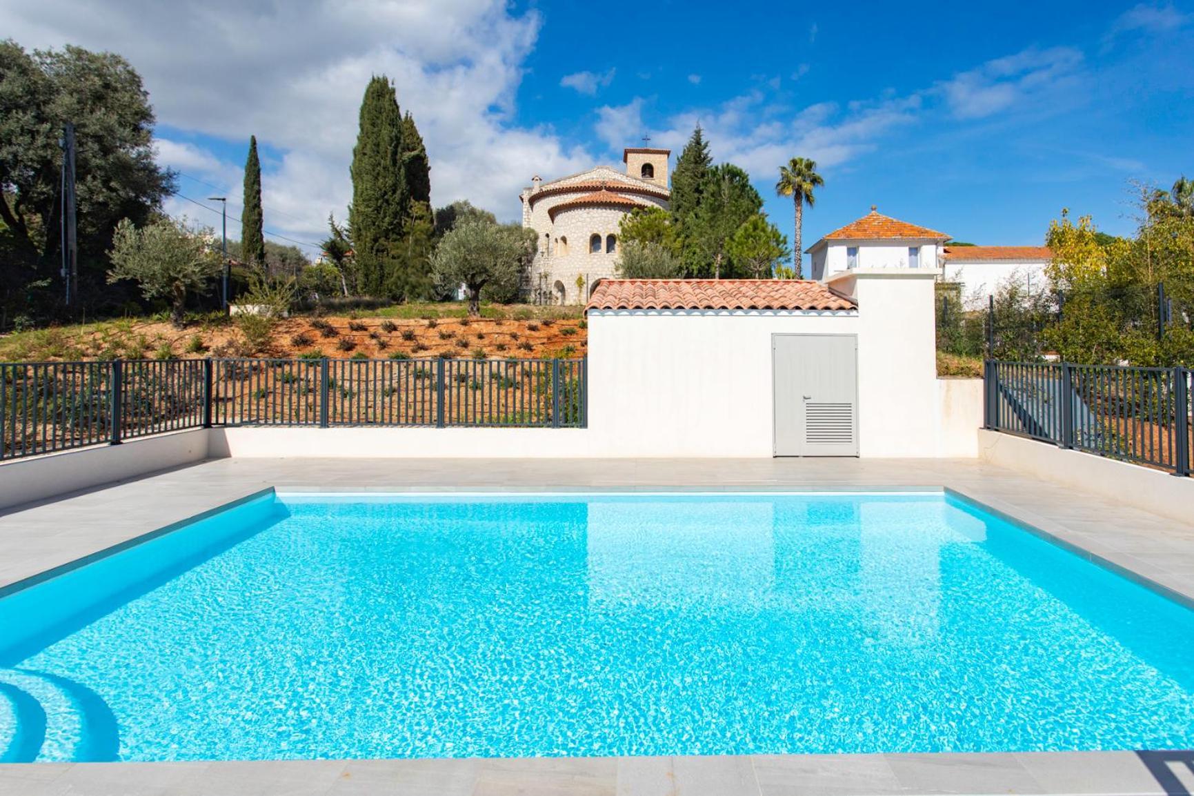 Apartment A5 - Modern 5 Min To Sea - Pool & Garage