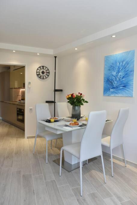 Au Port - Brand New Flat W 1 Bedroom, Balcony, Parking, Ac * Antibes