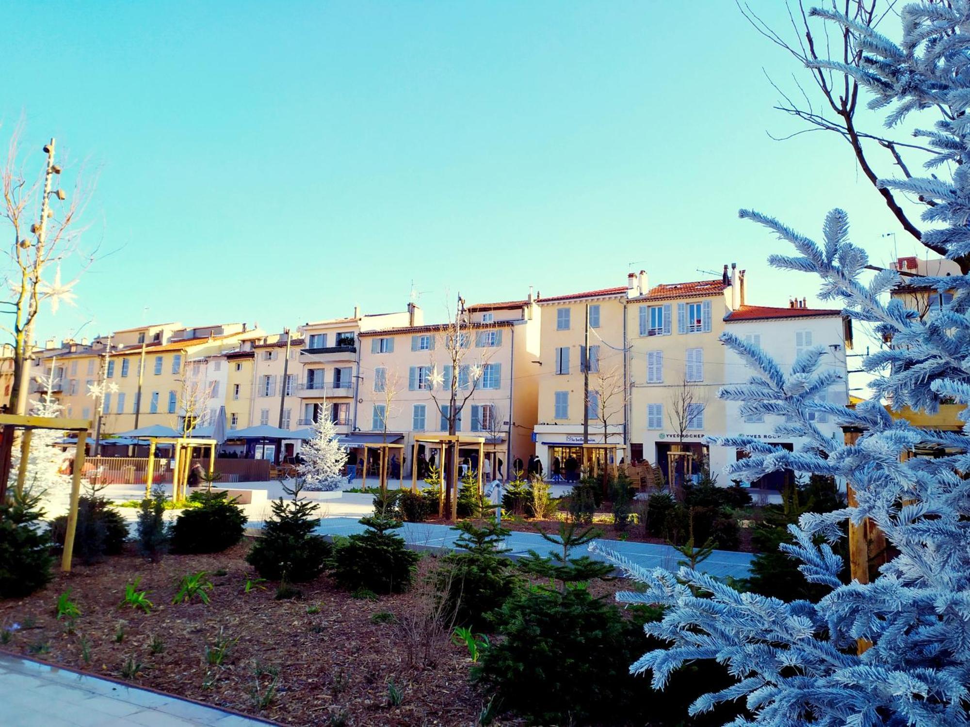 Apartment Deux Pieces Renove Climatise Coeur Du Vieil