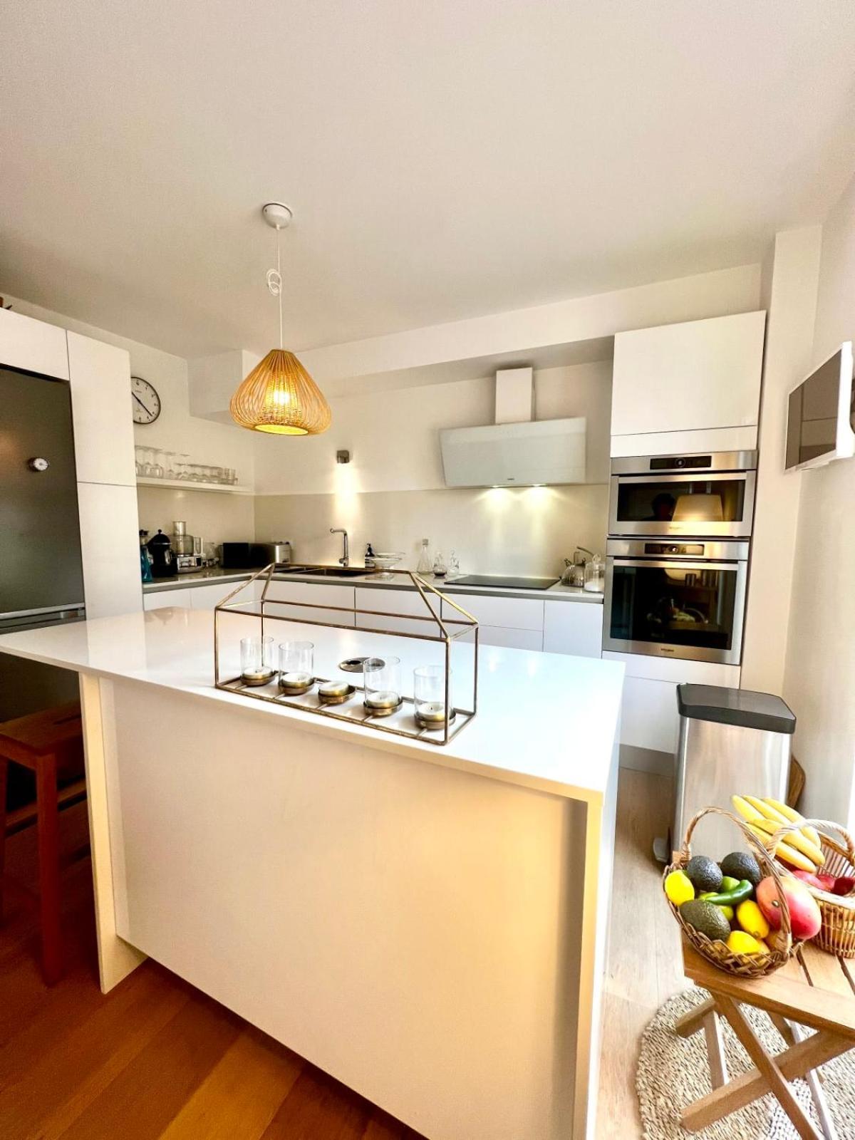 Sumptuous Renovated In Antibes