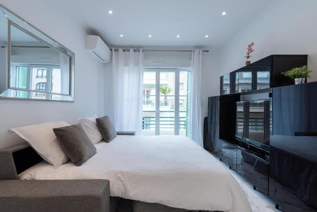Louis Gallet Centre Juan Les Pins 50m Des Plages Apartment Antibes