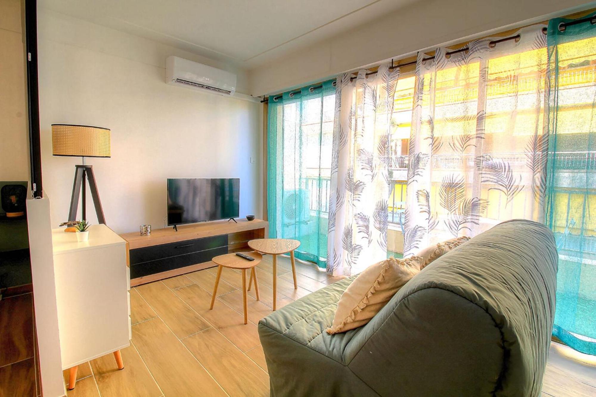 Charming Air-conditioned T1 Bis Val D'esterel In The Heart Of Juan Les Pins * Antibes