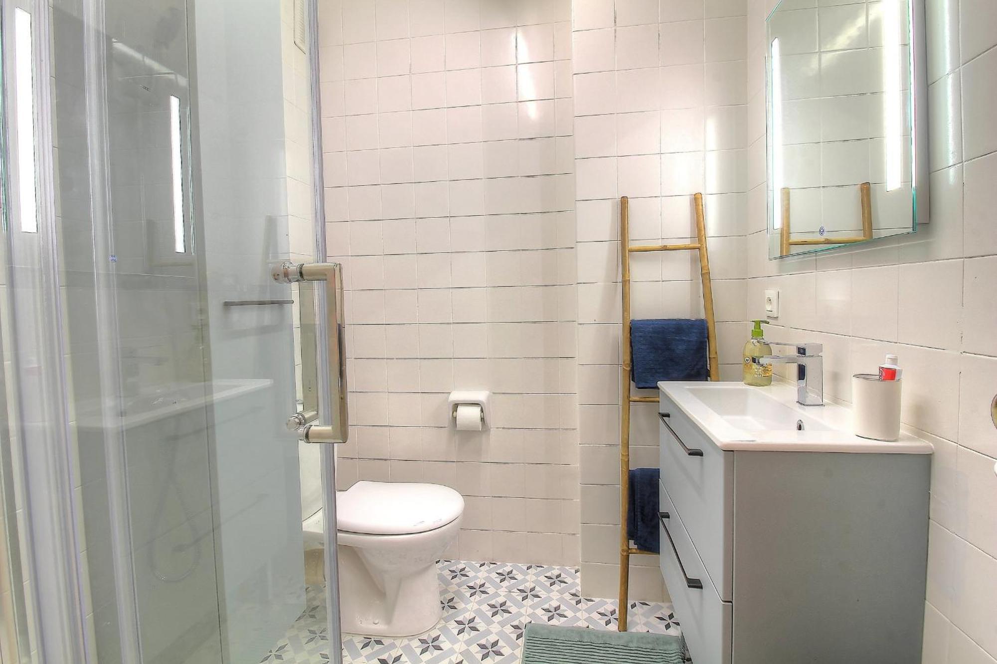 Apartment Charming Air-conditioned T1 Bis Val D'esterel In The Heart Of Juan Les Pins