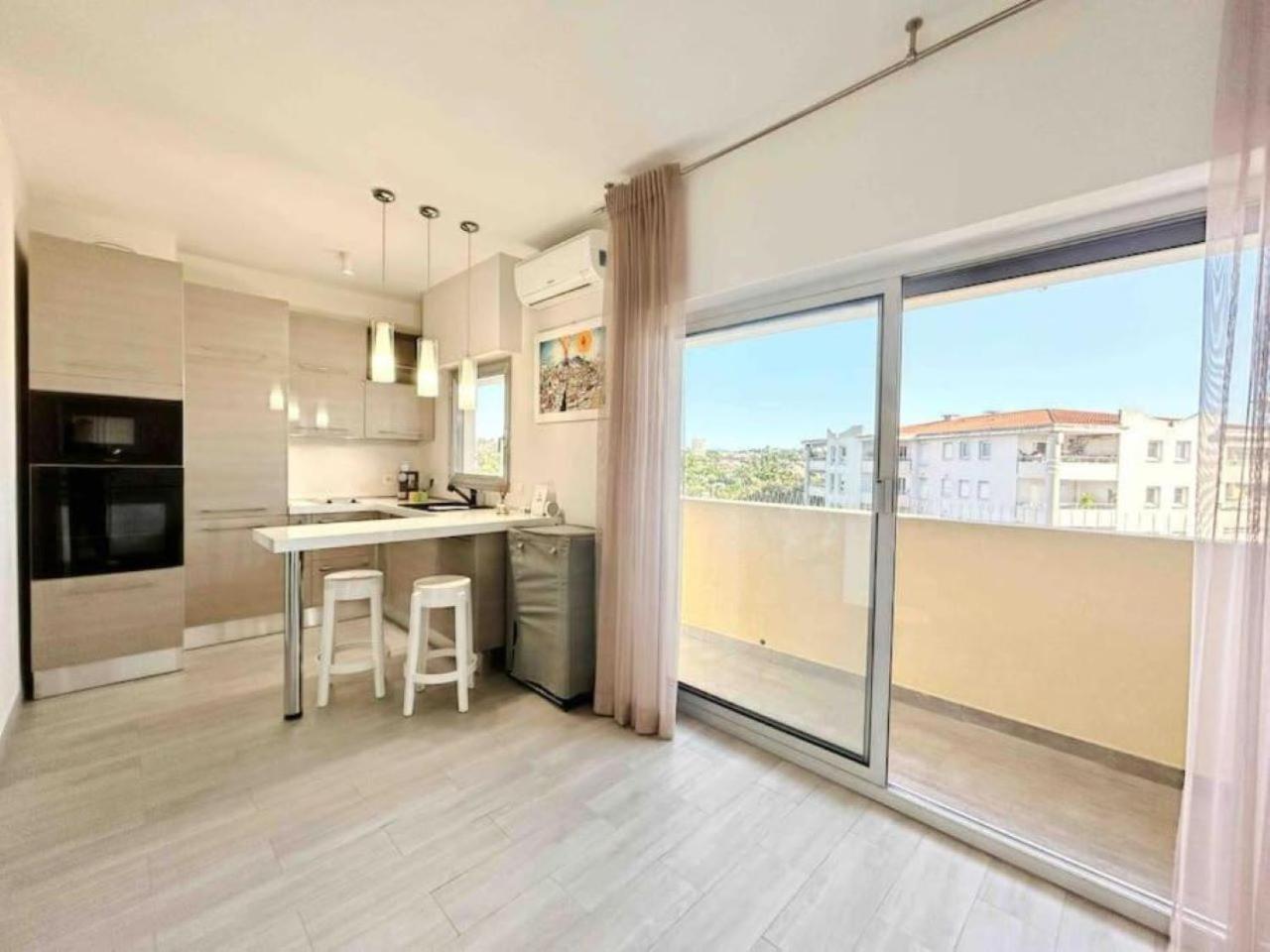 Il Gioiello : 2 Pers, Clim, Piscine, Parking Antibes