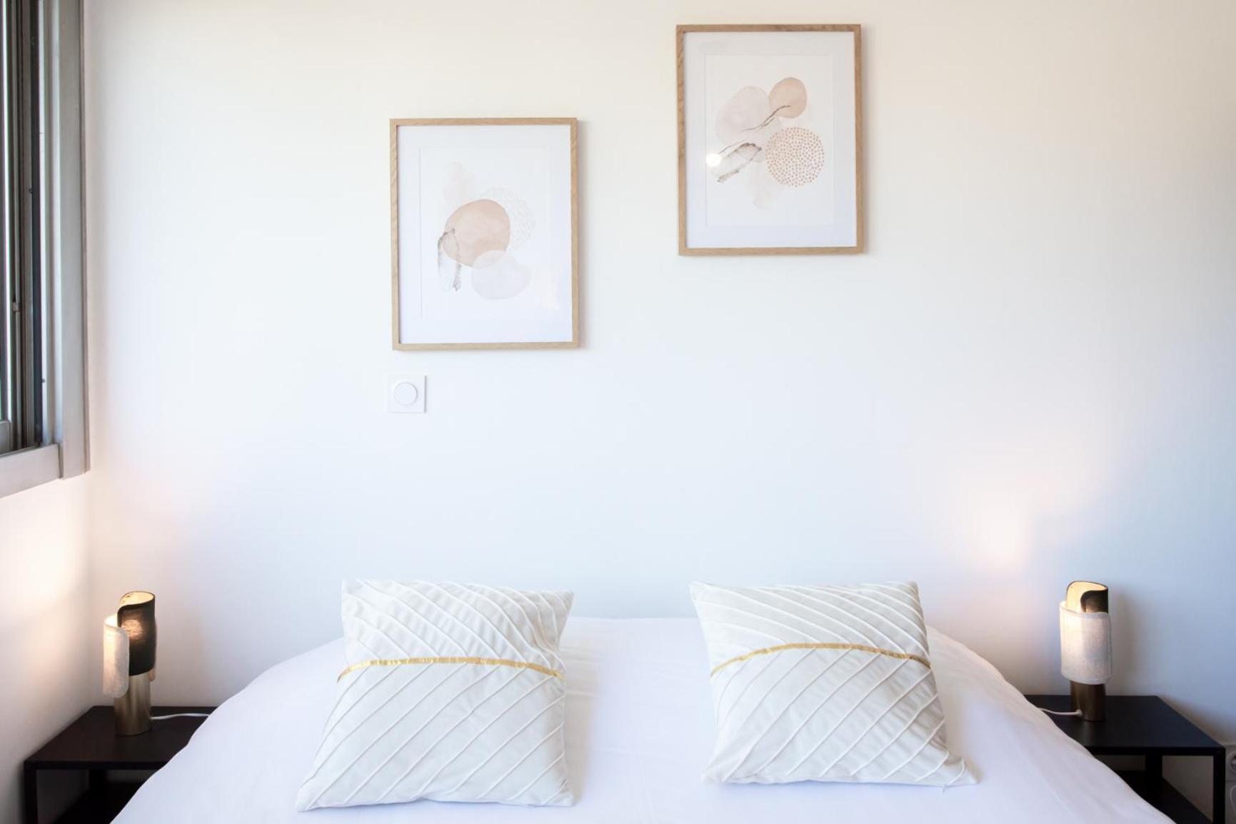 Apartment A3 - 2 Bdr Sea View 10 Min - Parking, Pool & Terrace Antibes