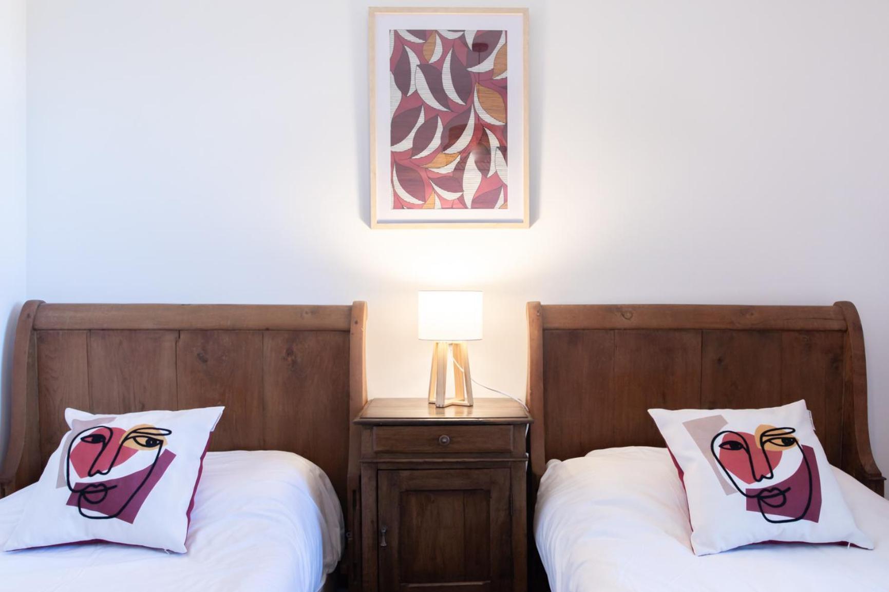 A3 - 2 Bdr Sea View 10 Min - Parking, Pool & Terrace Antibes