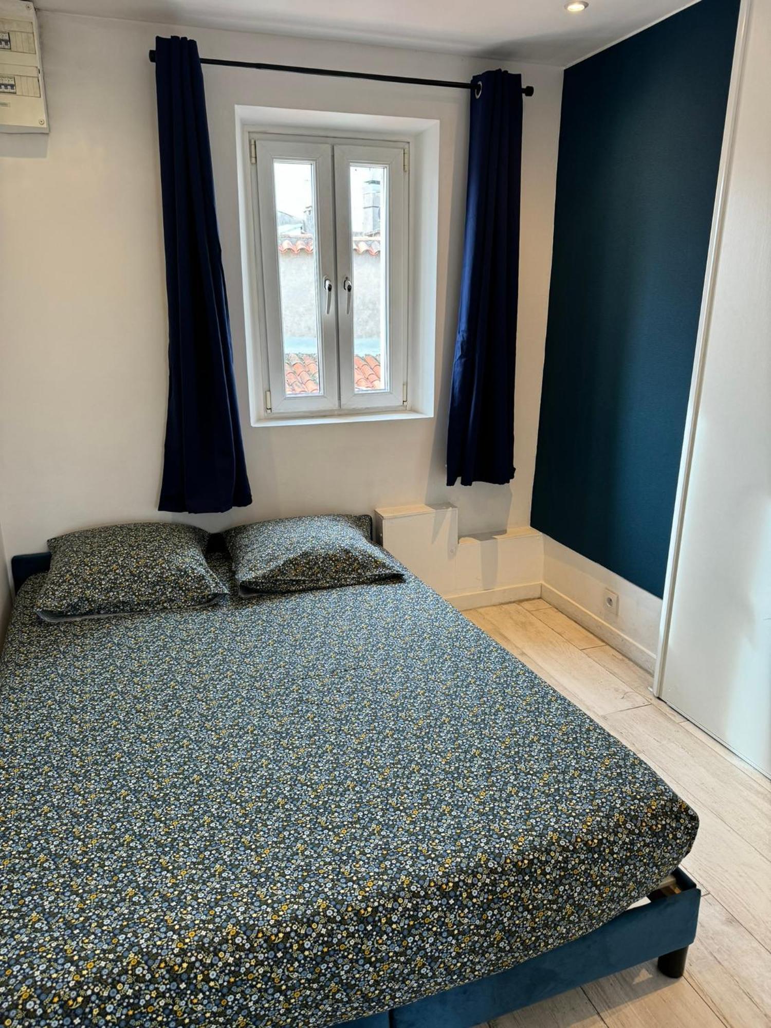 Freshly Tastefully Renovated In Heart Of Old * Antibes