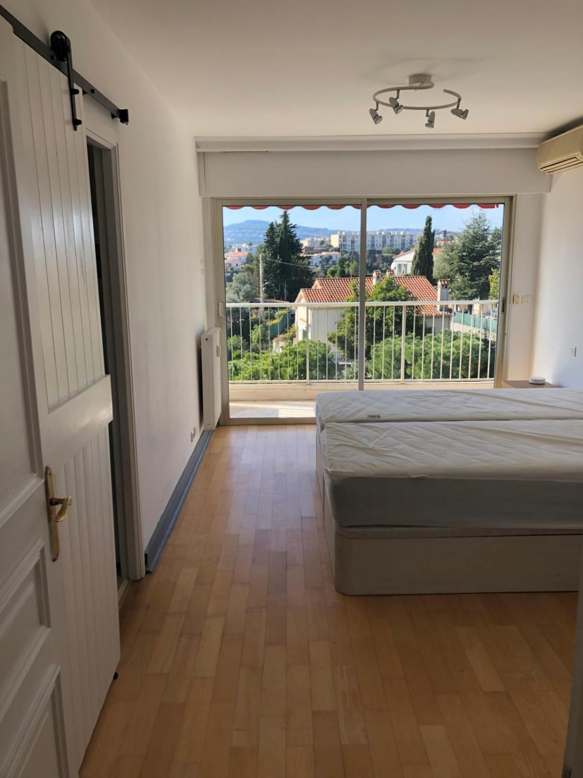 Holiday home Le Valencay 2 Bedroom With A Breathtaking View Pool Parking