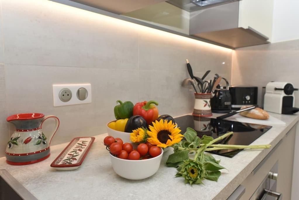 Au Port - Brand New Flat W 1 Bedroom, Balcony, Parking, Ac Apartamento *