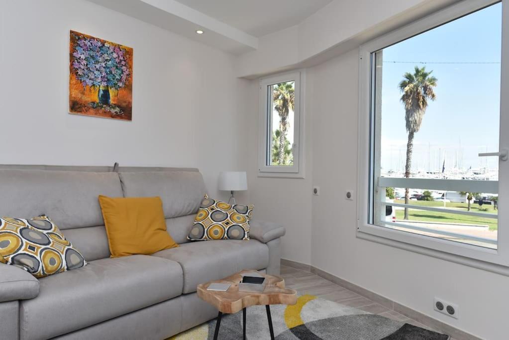 Apartamento Au Port - Brand New Flat W 1 Bedroom, Balcony, Parking, Ac *