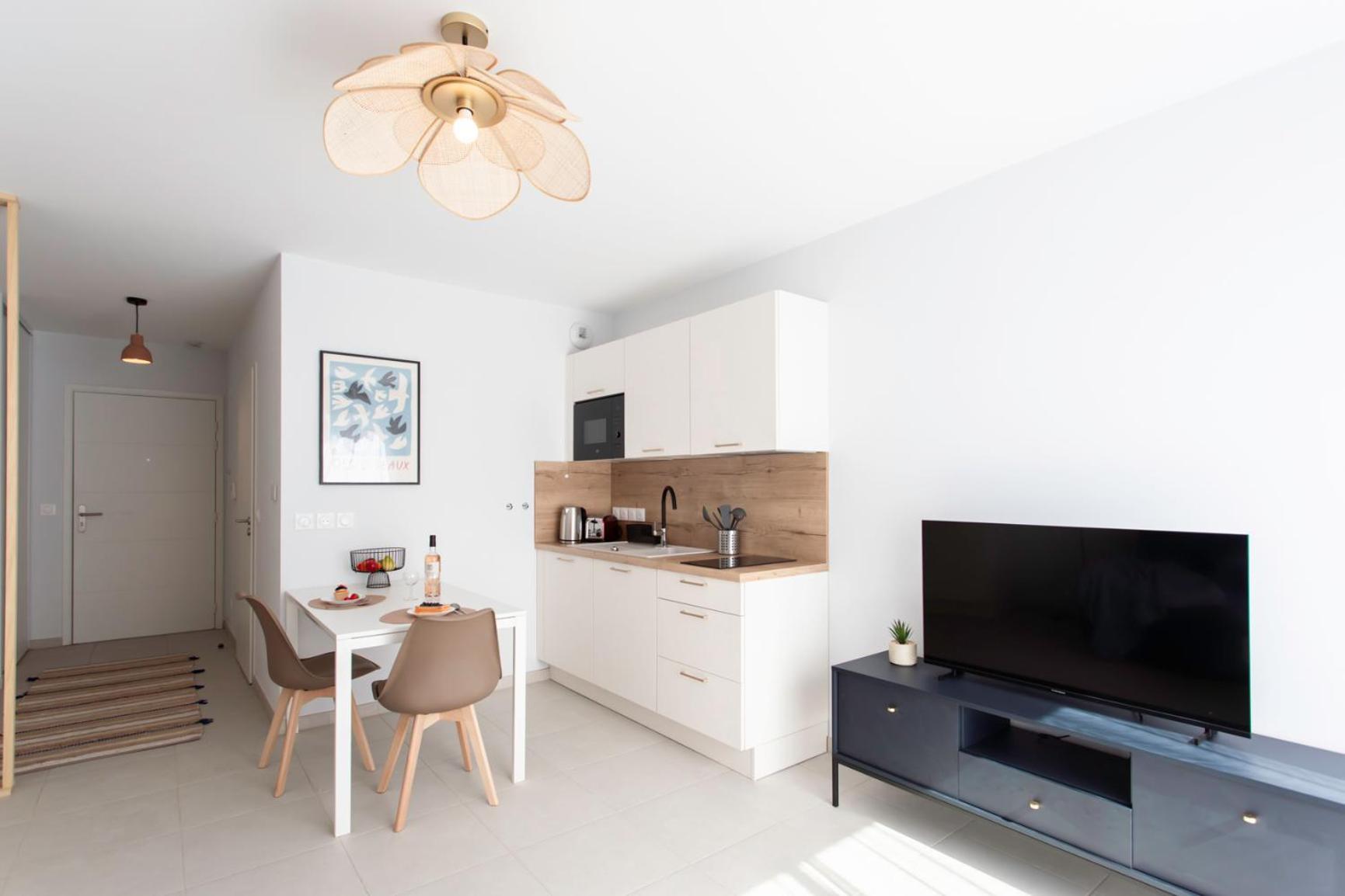 A5 - Modern 5 Min To Sea - Pool & Garage Apartment Antibes
