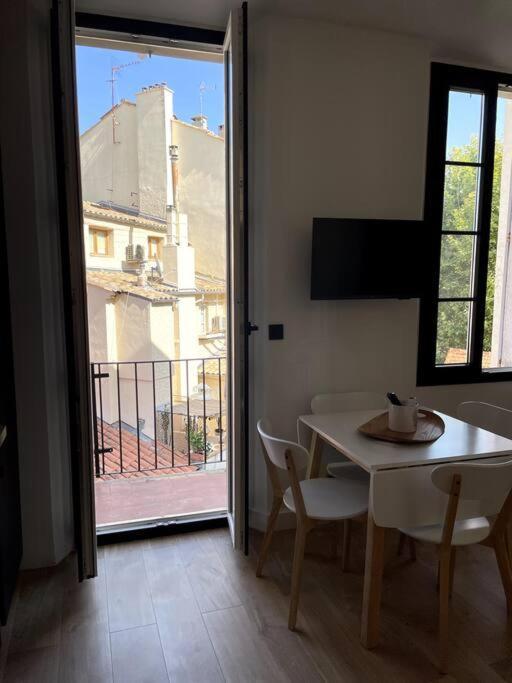 Marlene Vieil Antibes, Quartier Renove Et Dynamique, Clim, Balcon