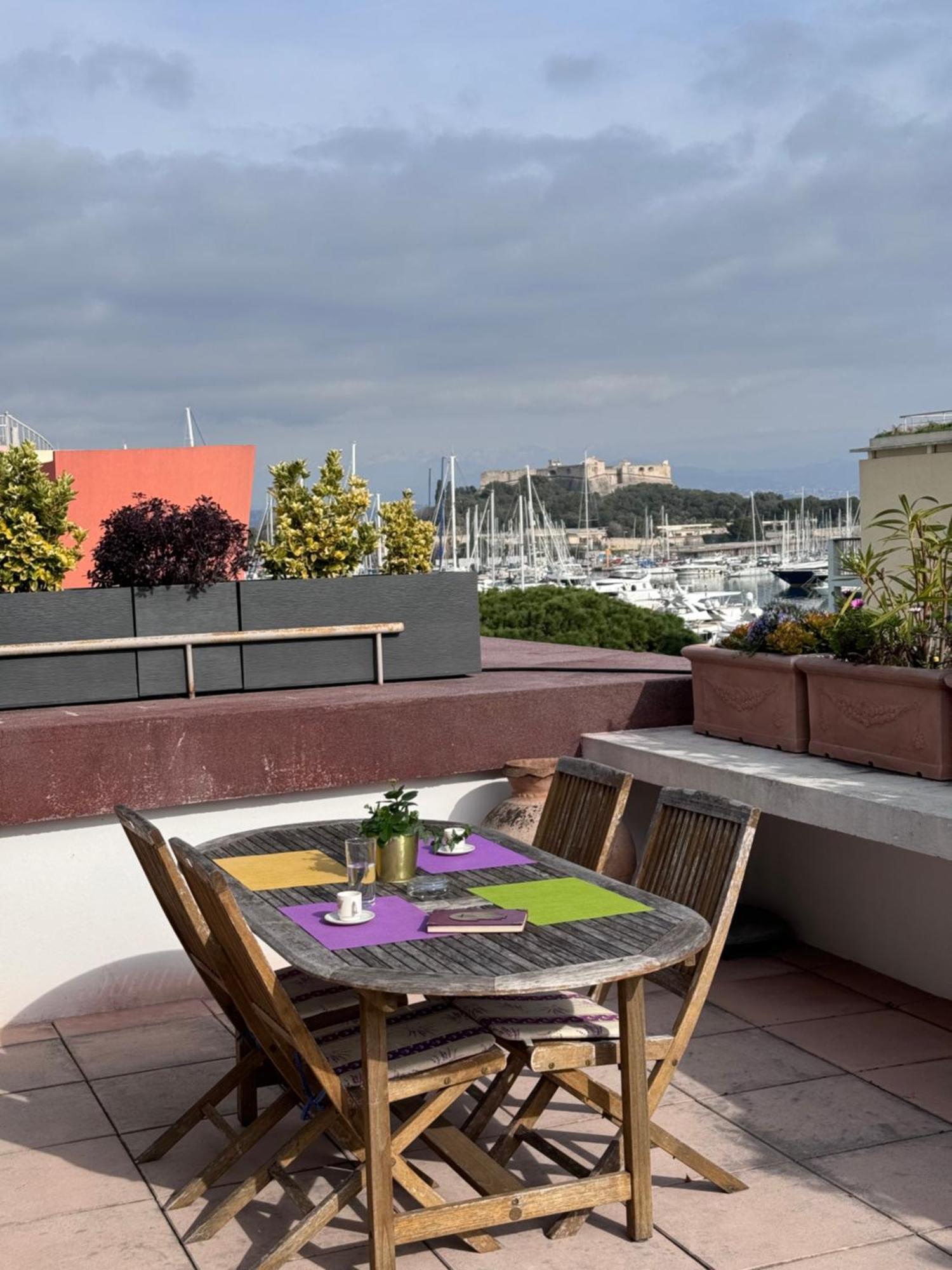 Penthouse - Jacuzzi - Terrace - Parking - 2 Pools Apartment
