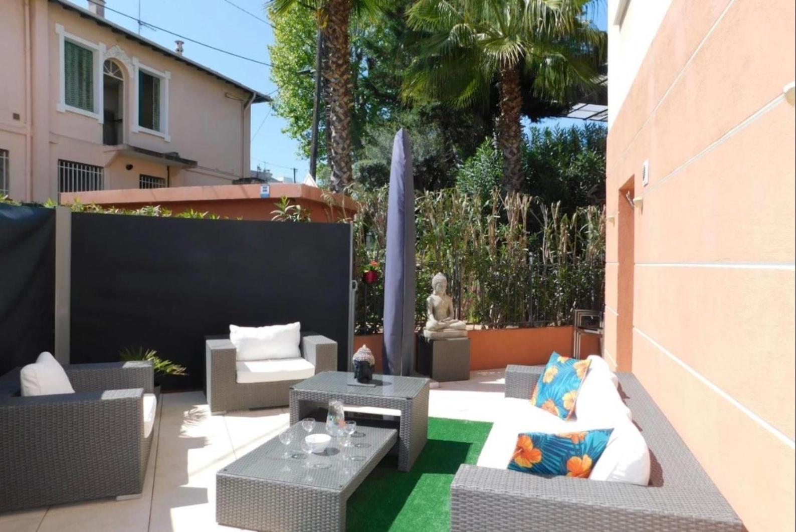 Proche 3p+40m2 Terrasse Apartment *