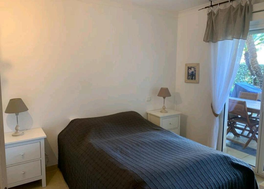 T4 3chambres, Jardin, Piscine Chauffee Proche De La *