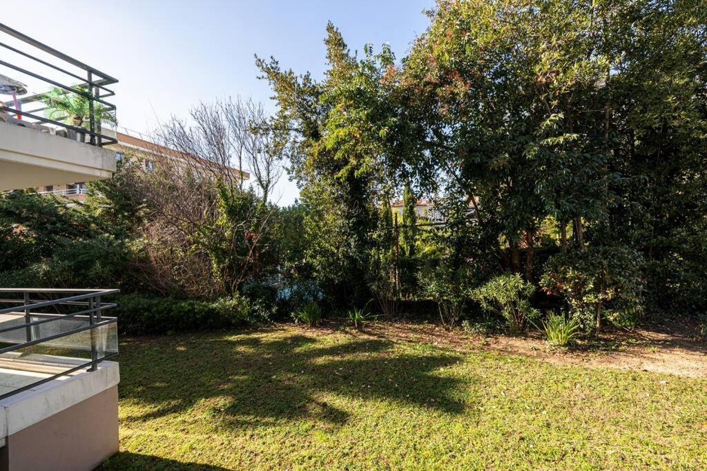 Beautiful And Spacious 2 Bed With Pool Antibes