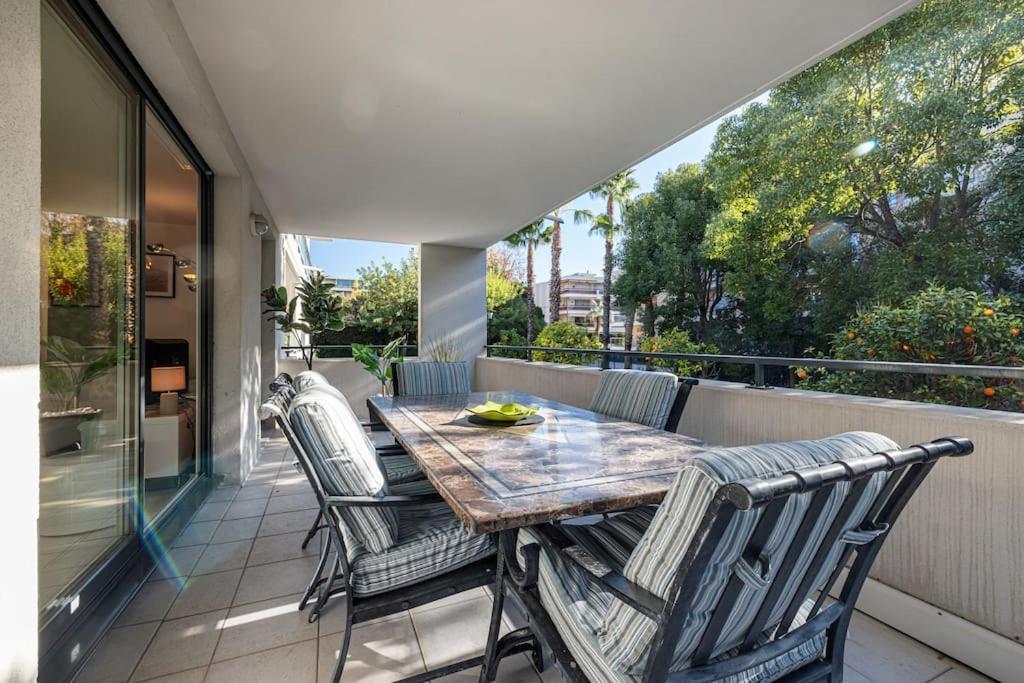Beautiful And Spacious 2 Bed With Pool *