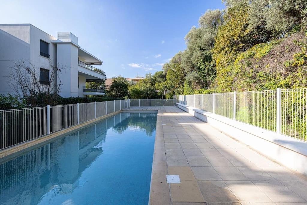 Beautiful And Spacious 2 Bed With Pool * Antibes