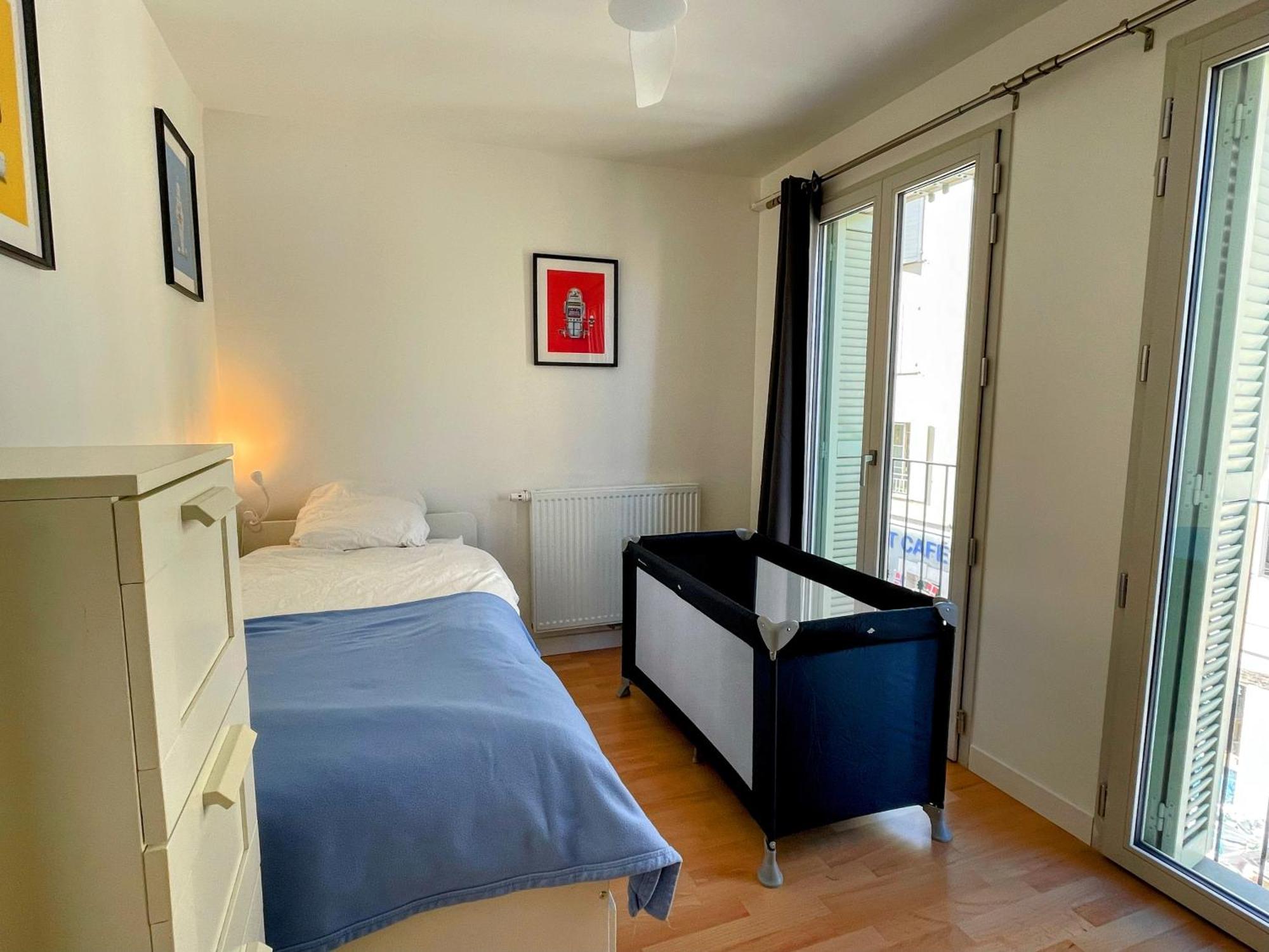 Vieil 82 M2 With Secured Private Parking 3 * Antibes