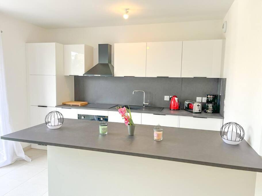 Jardin Secret Yourhosthelper Appartement