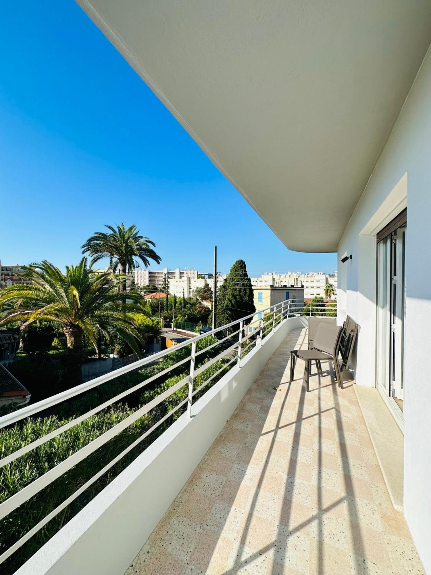 Loti * Antibes