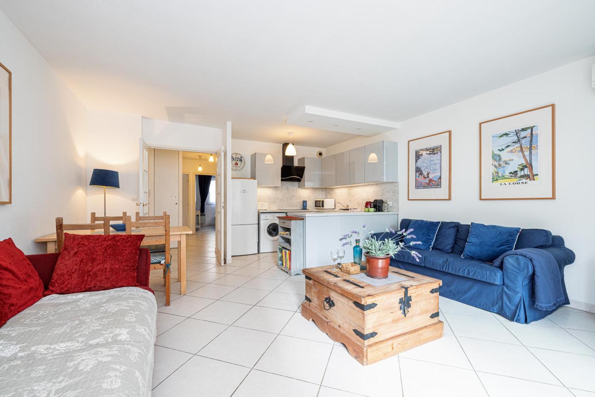 New 2 Bed In Antibes, 5 Min Walk To The