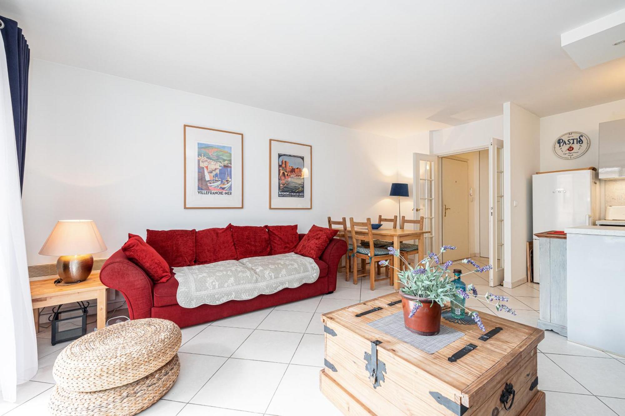 New 2 Bed In Antibes, 5 Min Walk To The Apartment