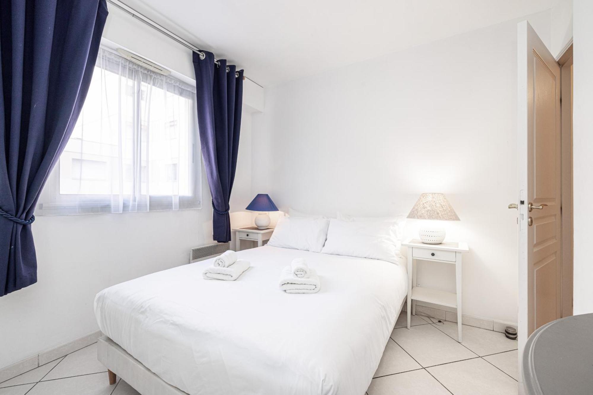 Apartment New 2 Bed In Antibes, 5 Min Walk To The