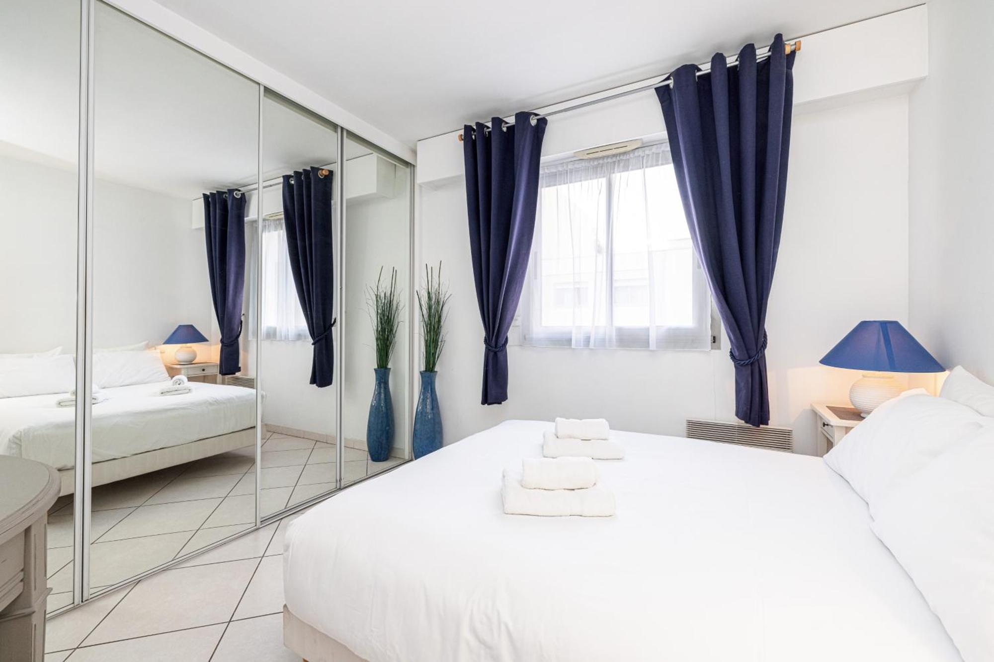New 2 Bed In Antibes, 5 Min Walk To The