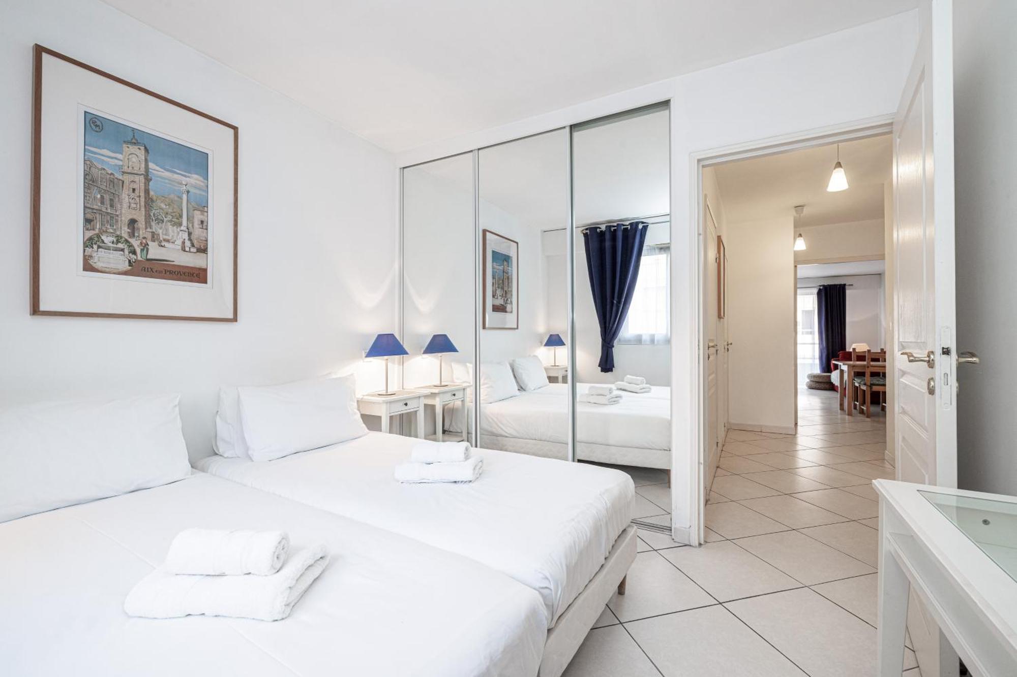 New 2 Bed In Antibes, 5 Min Walk To The